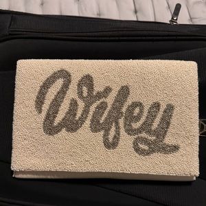 Wifey Clutch